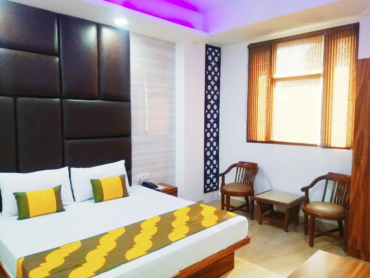Hotel Spb 87 Near Karol Bagh Metro Station Delhi 外观 照片
