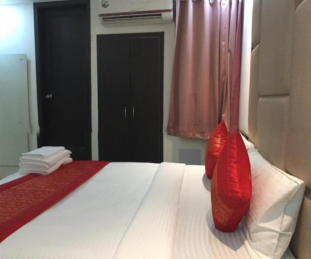 Hotel Spb 87 Near Karol Bagh Metro Station Delhi 外观 照片